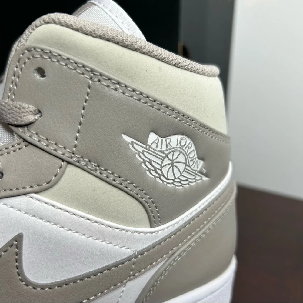 Nike Air Jordan 1 Mid Linen College Grey/Light Bone (8.5M/10W)